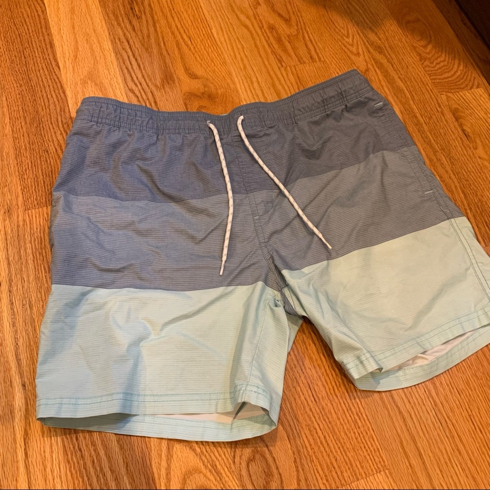 Men’s bathing suit, Goodfellow & Co, tri color - blue; size: large